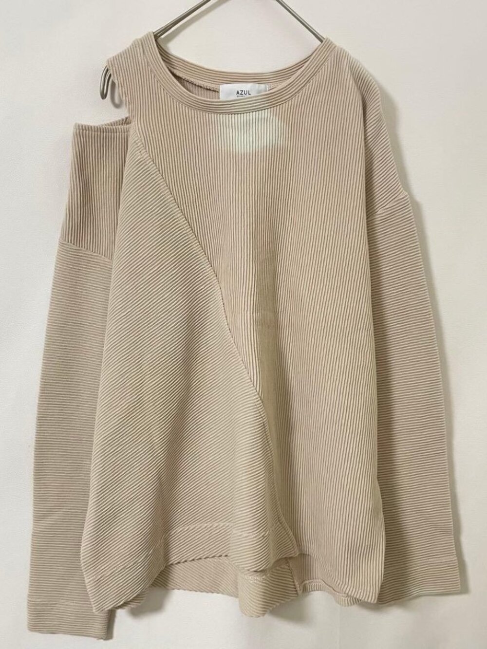 Edgele Knit Top Beige Size M